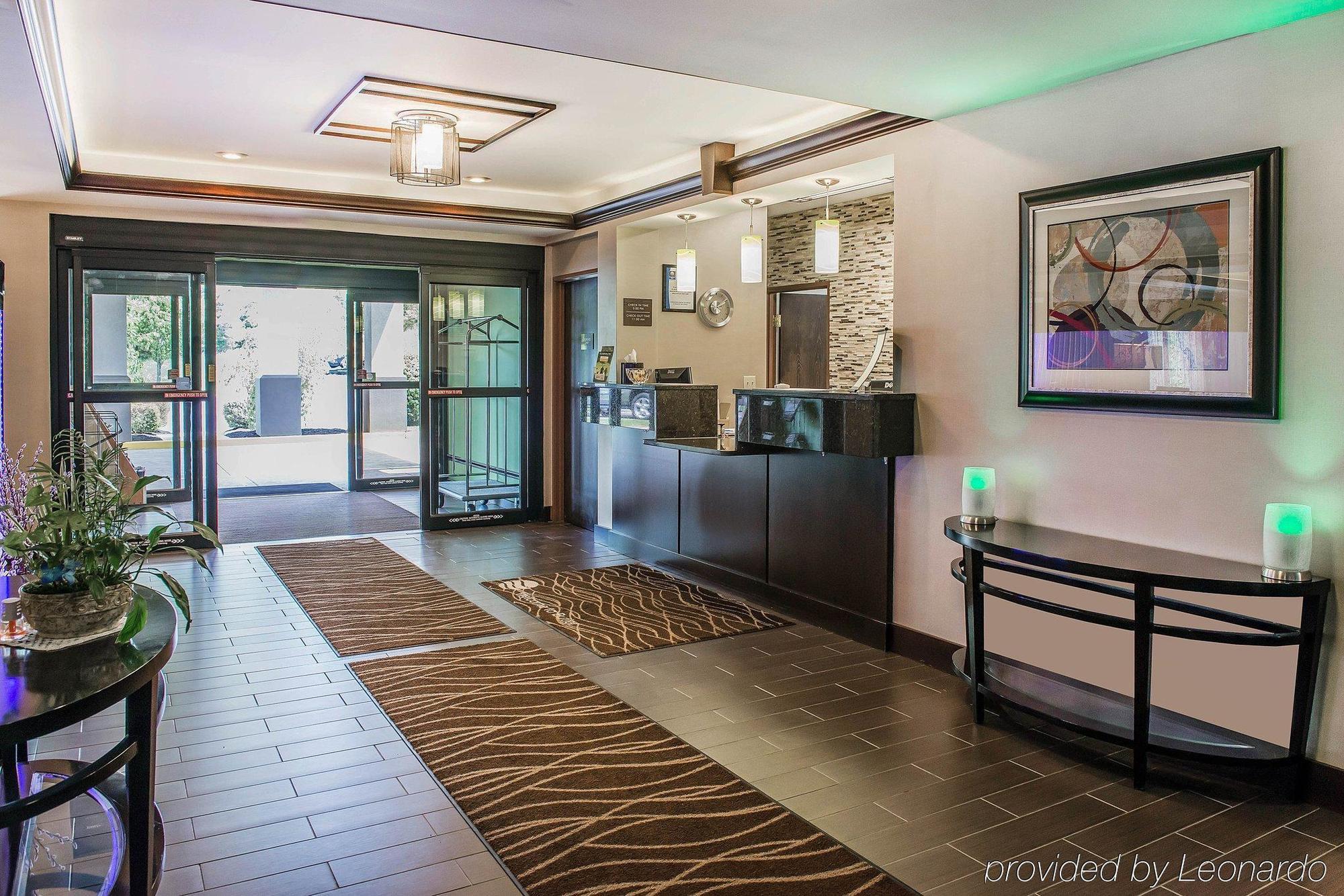 Comfort & Hotel 2*
