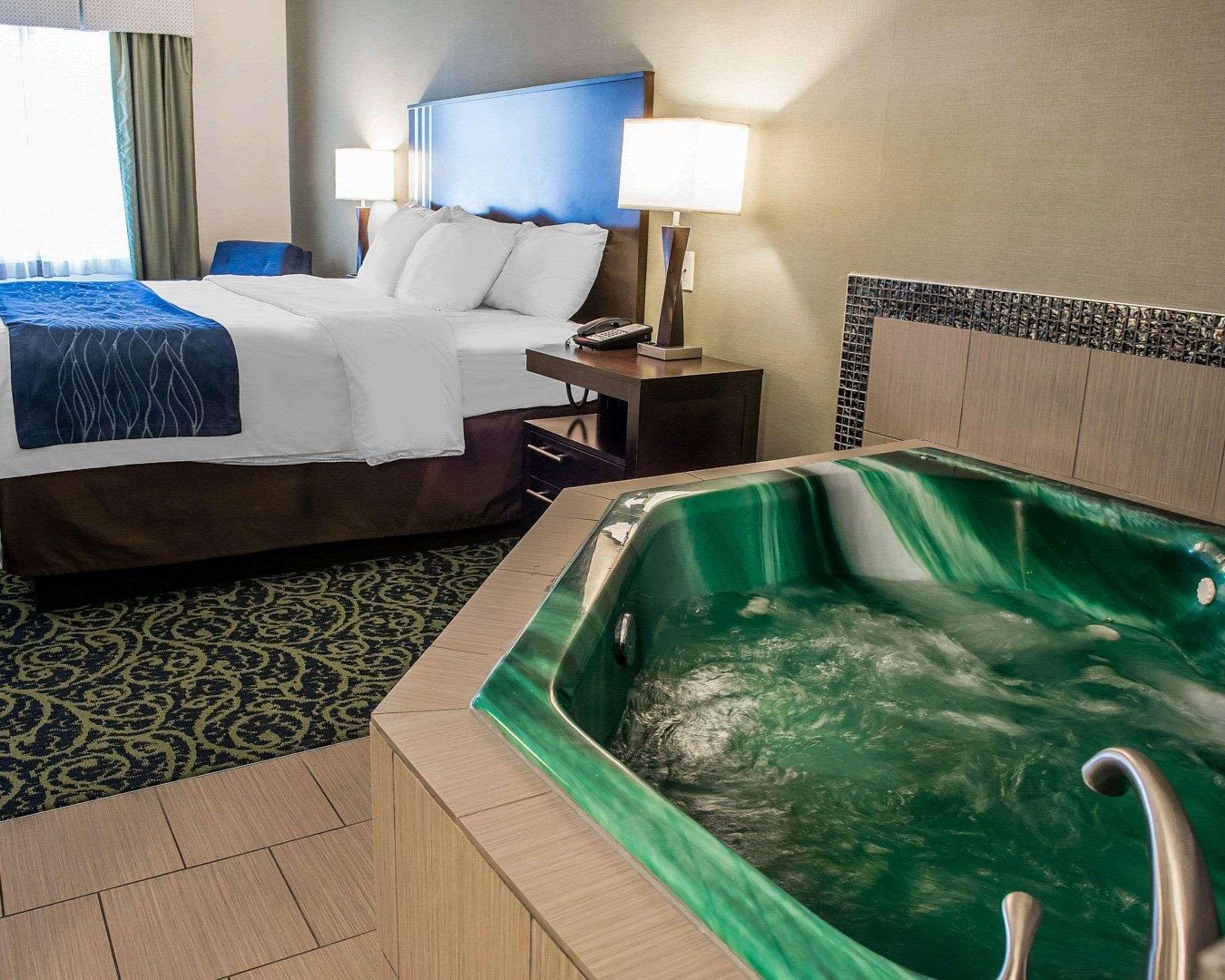 Hotel Comfort &