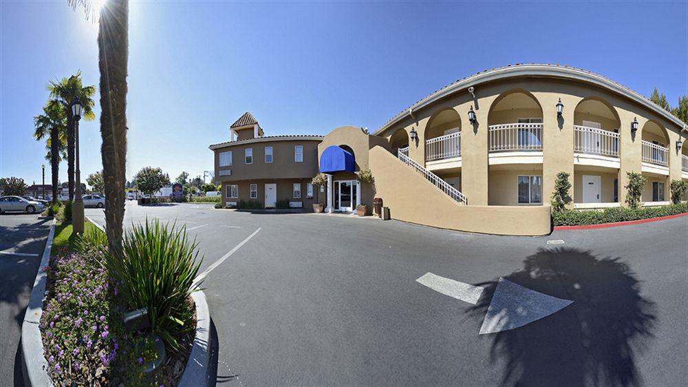 Comfort & Hotel 2*